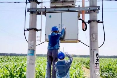 清市供電公司對配電設(shè)備和農(nóng)業(yè)排灌設(shè)備全面進(jìn)行安全檢查和維護(hù)