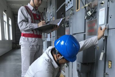 毛家塘、朝陽(yáng)、江家坪變電站開(kāi)展10kV開(kāi)關(guān)柜重要用戶聯(lián)合排查