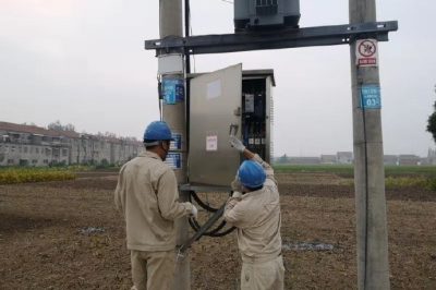 淮安供電公司漏?！鞍衙}問診”確保國慶安全
