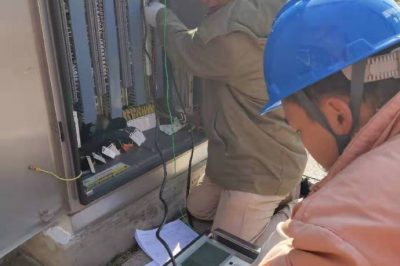 500千伏上黨變開(kāi)展斷路器小修預(yù)試工作