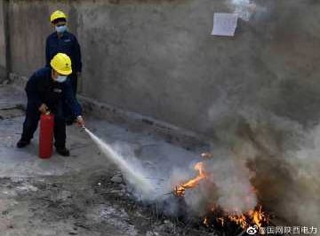 【起火了？莫慌！消防演練我們是認(rèn)真的】為提高變電運(yùn)維人員的消防安全意識