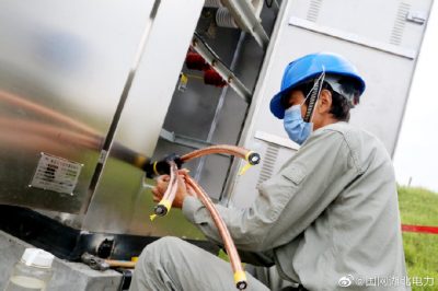 安裝環(huán)網(wǎng)柜、計量柜和箱式變壓器