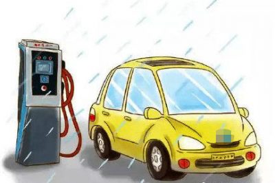 狂風(fēng)暴雨之下，電動(dòng)汽車能上路嗎？