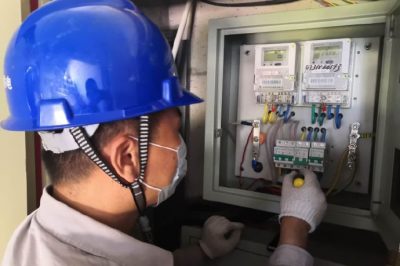 逐戶檢查智能表計、空開和入戶線運轉(zhuǎn)情況