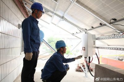 對(duì)起鳳鎮(zhèn)夏莊村光伏發(fā)電設(shè)備進(jìn)行上門巡檢