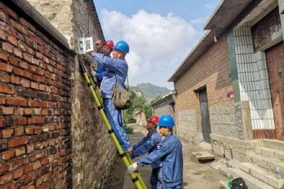 對客戶電表等供電設施進行隱患檢查