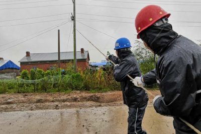 開展故障排查，迅速趕赴各搶修現(xiàn)場并連夜奮戰(zhàn)