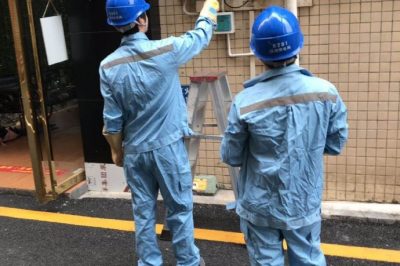 松崗分局供電在轄區(qū)內(nèi)開(kāi)展安全檢查