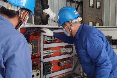 對轄區(qū)電動汽車充電站設(shè)備進行巡視檢修