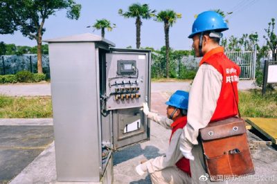 對保鮮倉庫、采摘園等進(jìn)行安全用電檢查