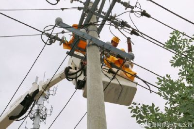 對10千伏唐開112線178號桿進行帶電斷接耐張引線