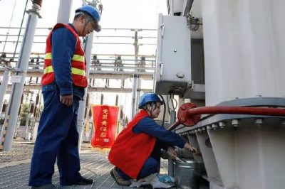 備戰(zhàn)迎峰度冬 讓群眾用上“暖心電”