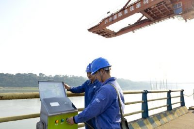 綠色岸電扮靚天府首港