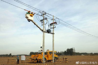 帶電加裝智能開(kāi)關(guān) 提高供電可靠性