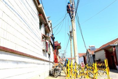 對韓店鎮(zhèn)蘇家村200千伏安配變南路出線1號至11號桿T接下戶線纜