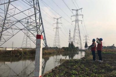 針對線路通道周邊的建設(shè)施工、秋收作業(yè)等開展安全檢查