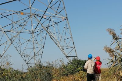 對(duì)途經(jīng)黎里轄區(qū)的500千伏車江線和220千伏的金水線開展巡視、巡查工作