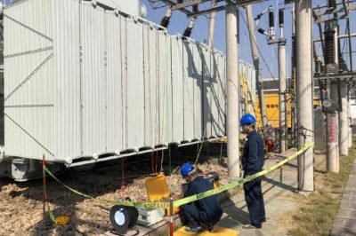 在220千伏江灣變1號變壓器試驗中應(yīng)用自主研發(fā)的輔助裝置“線管家”