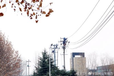 不懼寒風快施工 可靠供電滿需求