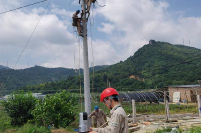 10千伏飛竹線改造現(xiàn)場安裝無線遠程視頻終端