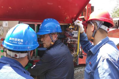 牽引機(jī)改造為1000千伏南長（南昌一長沙）工程提速增效